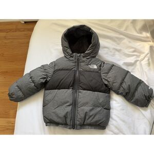 The North Face Moondoggy Hoodie 2T | Down Puffer Jacket EUC Winter Coat